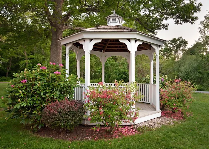 Iris Hotel Cape Cod